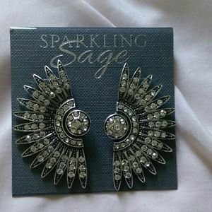 NWT Sparkling Sage Earrings